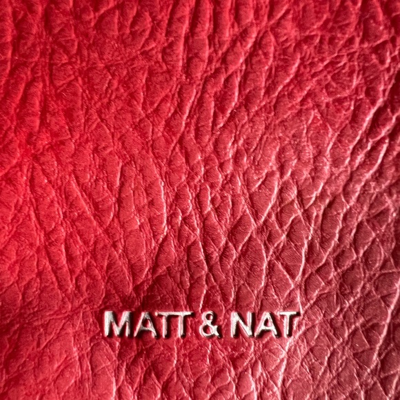 Matt and Nat Envelope Cross-Body Vegan Leather Bag - Red - Picture 8 of 10